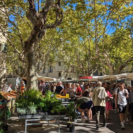 Une Chambre A Uzès Εξωτερικό φωτογραφία